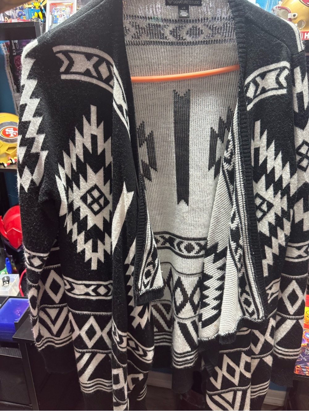 Signature Studio Black and White Geometric Open-Front Cardigan